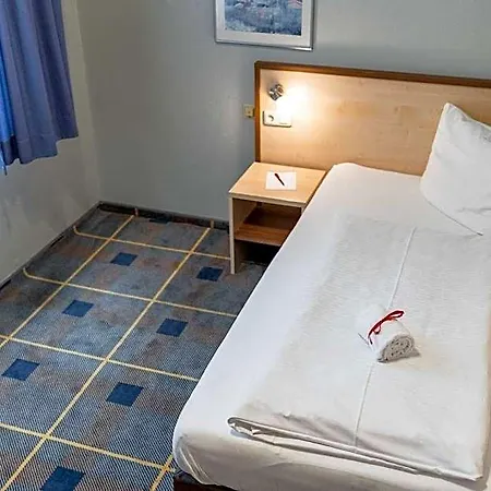 فندق Astoria Business By Mayburgh 4*