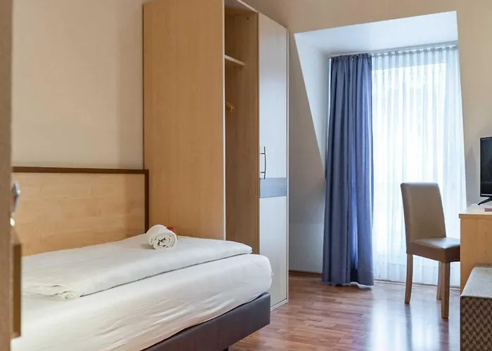 Hotel Astoria Business By Mayburgh