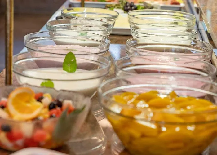 Astoria By Mayburgh Hotel